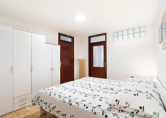 Toni Апартаменты *