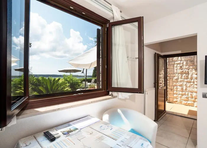 Toni Апартаменты *